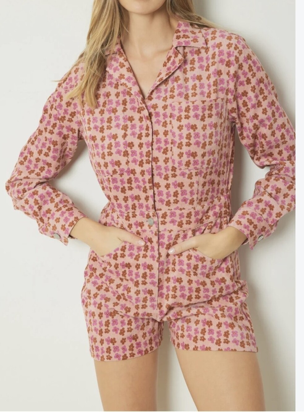 entro Pink Floral Short Jumpsuit Romper Size Small